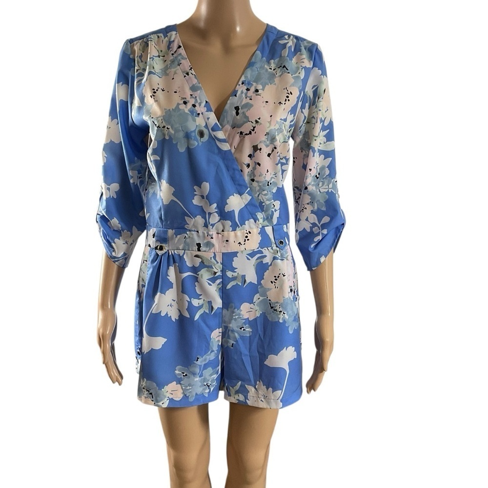 Yumi Kim Spring Bouquet Blue Floral Romper Size Small